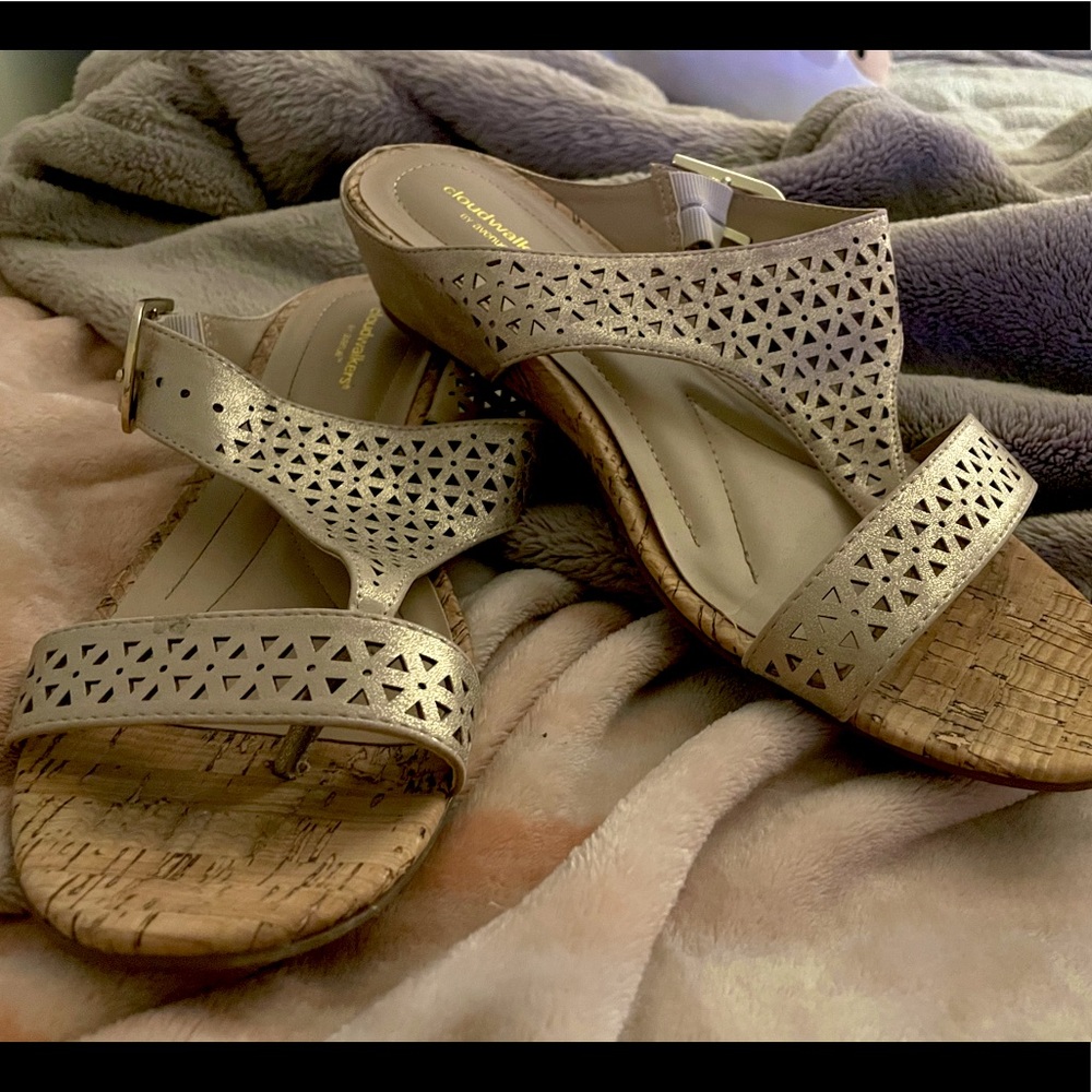 Avenue Gold Sandals